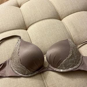 Victoria’s Secret push up bra